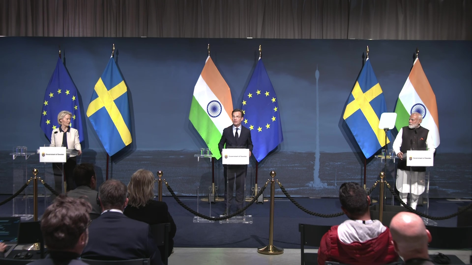 Isvec - Hindistan zirvesinde liderler oturuyorlar